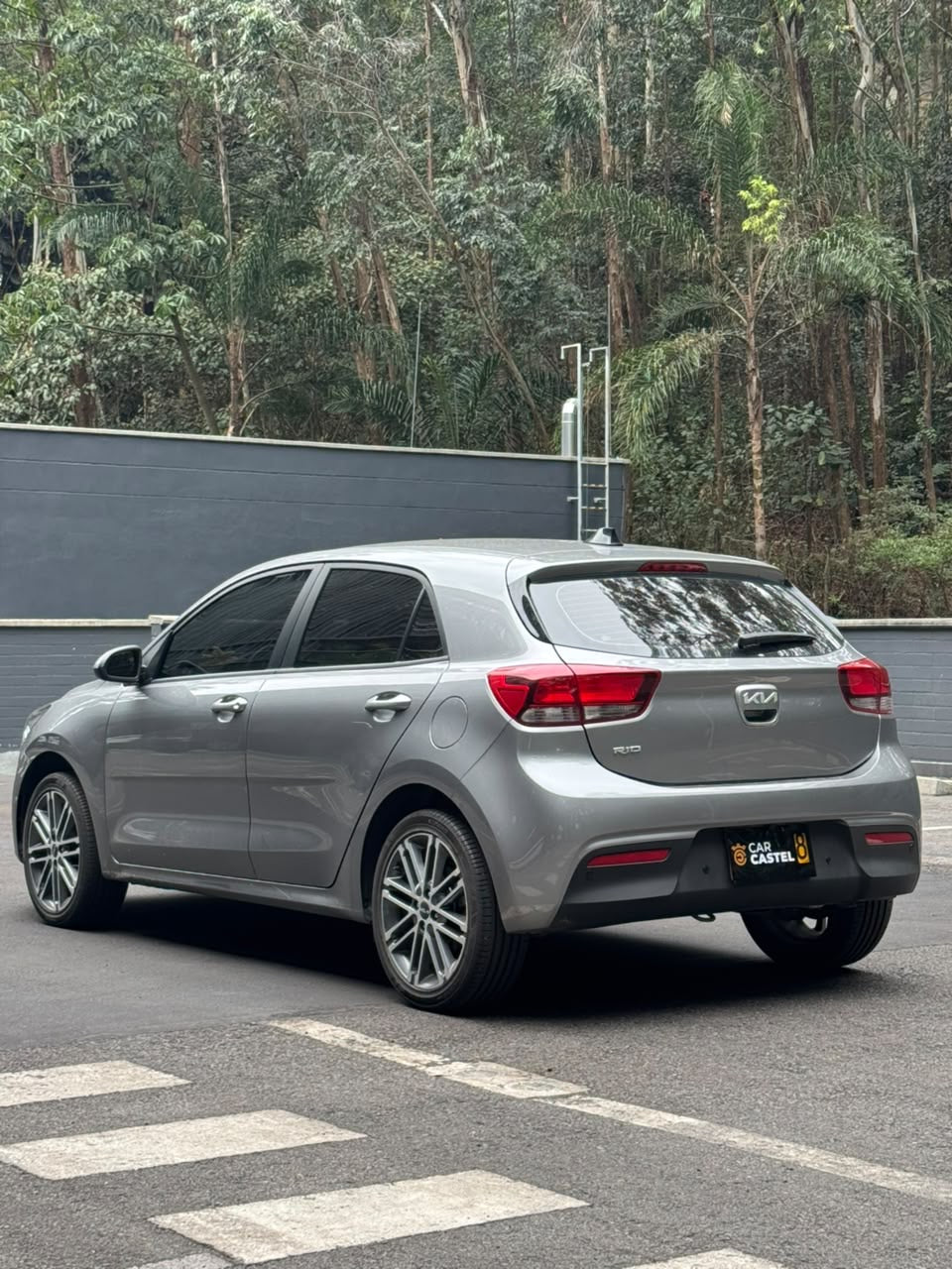 2024 - KIA RIO VIBRANT HB 1.4L