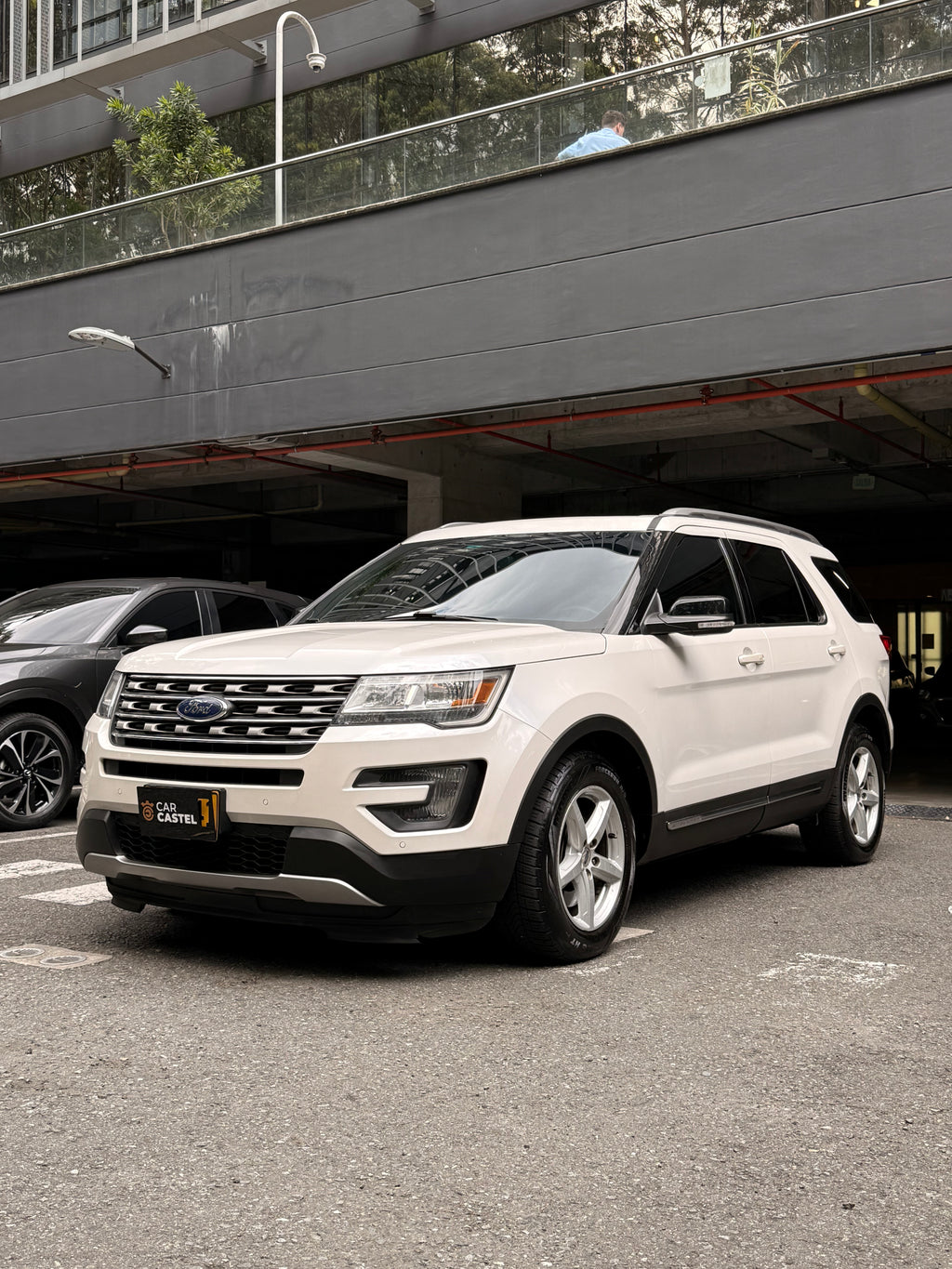 2016 - FORD EXPLORER XLT