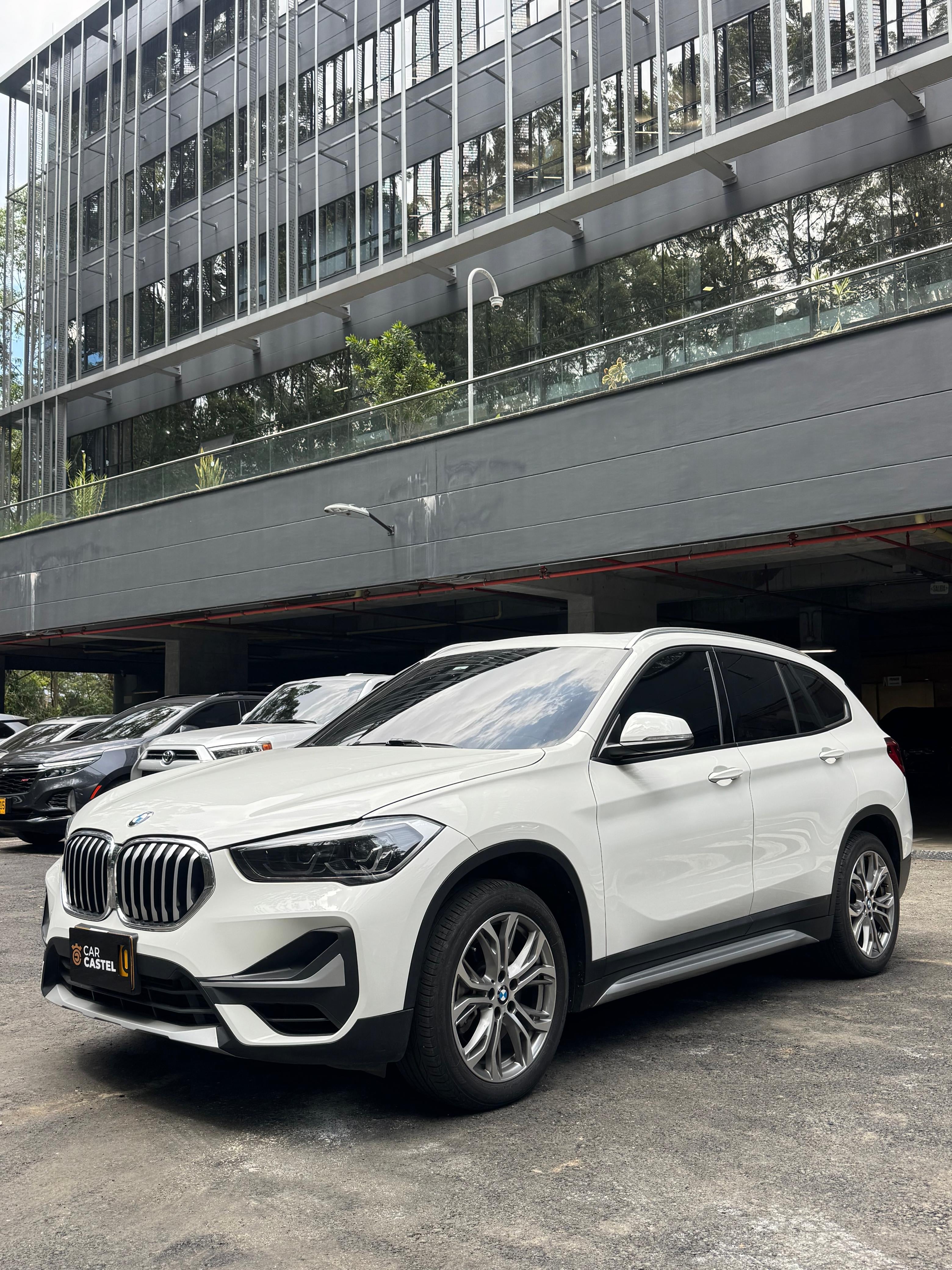 2022 - BMW X1 SDRIVE20I AT