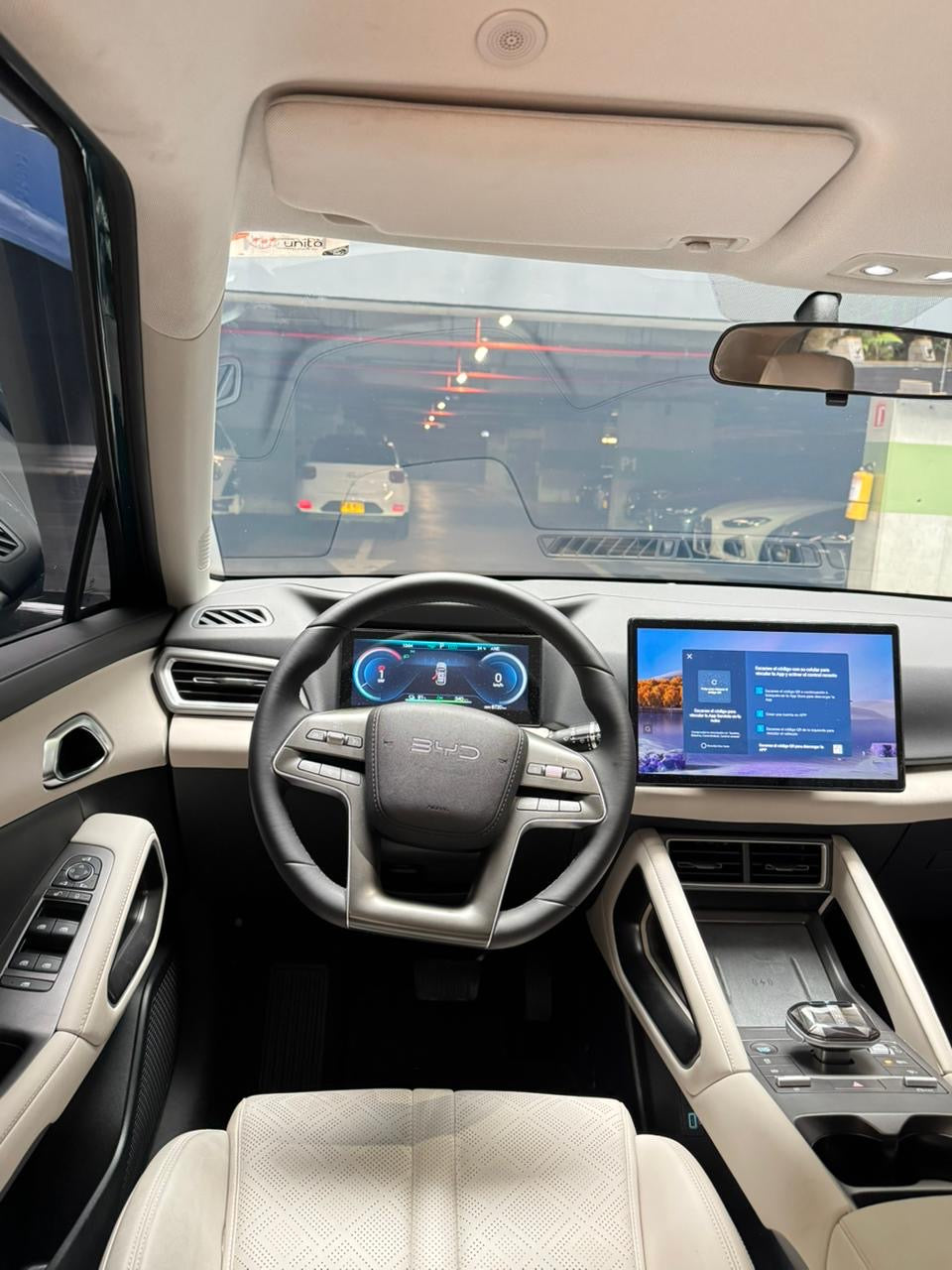 2026 - BYD YUAN UP LUX EV