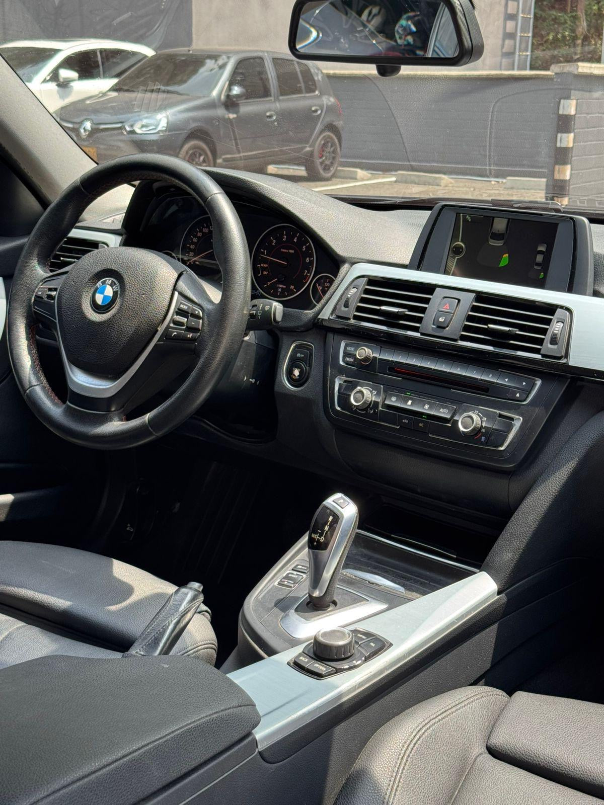 2014 - - BMW 316i Standard Turbo Sedan