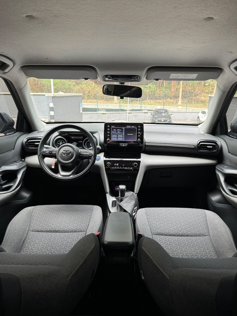 2022 - TOYOTA YARIS CROSS XS