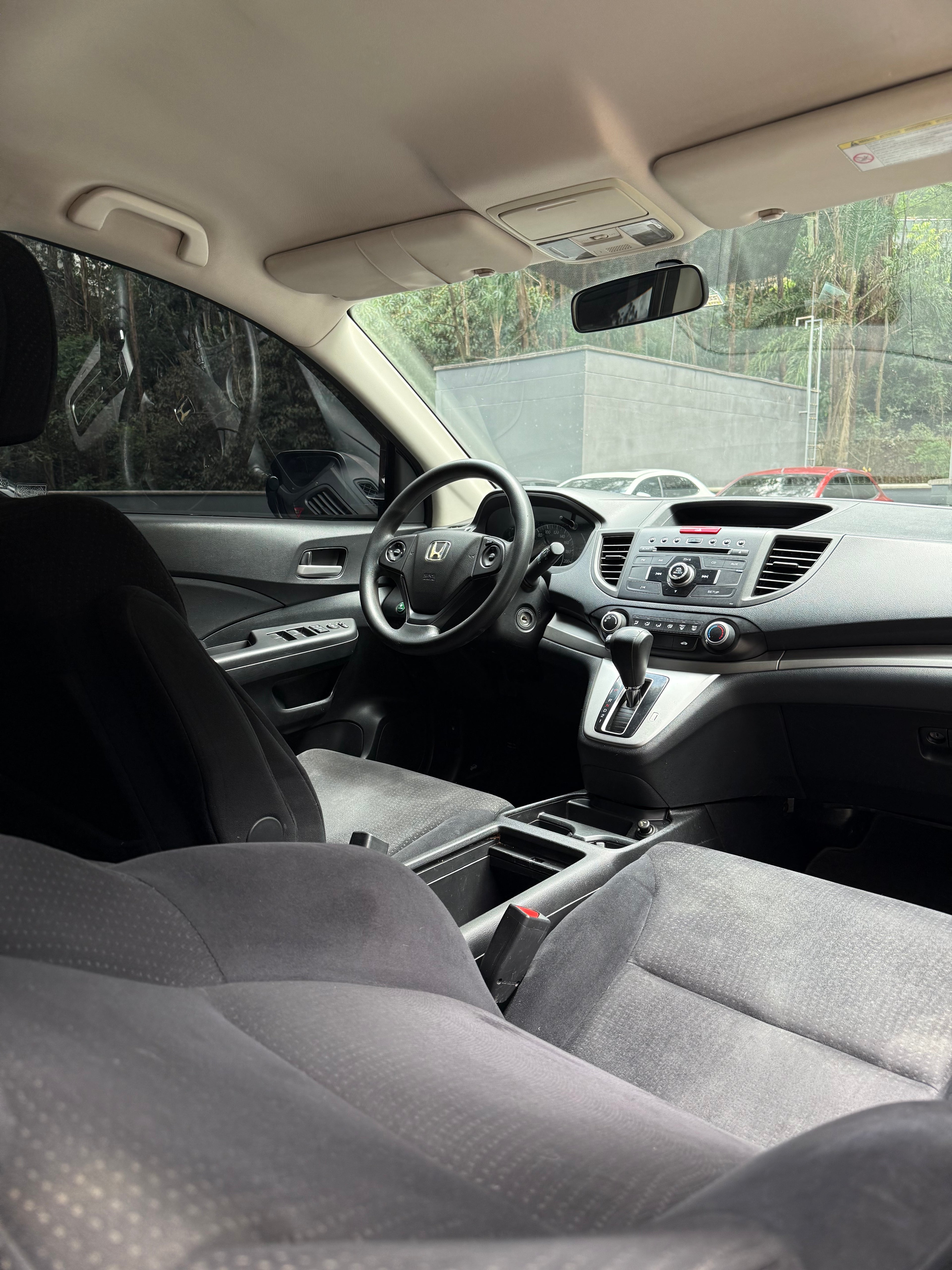 2012  - HONDA CRV LX AT