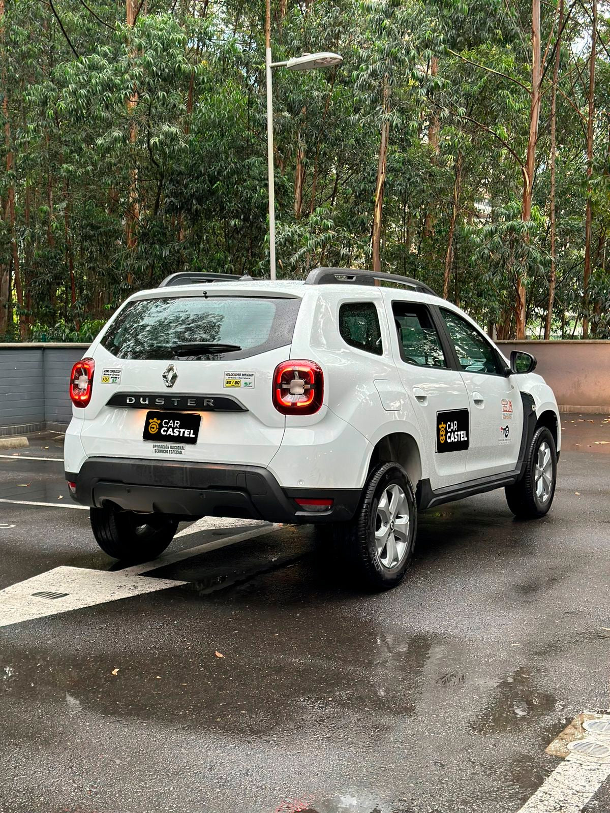 2024 RENAULT DUSTER 4X2 SERVICIO PÚBLICO