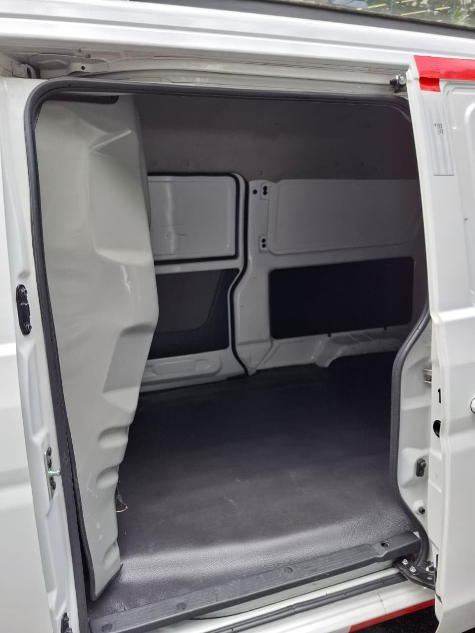 2023 - VAN CARGO SHINERAY X30