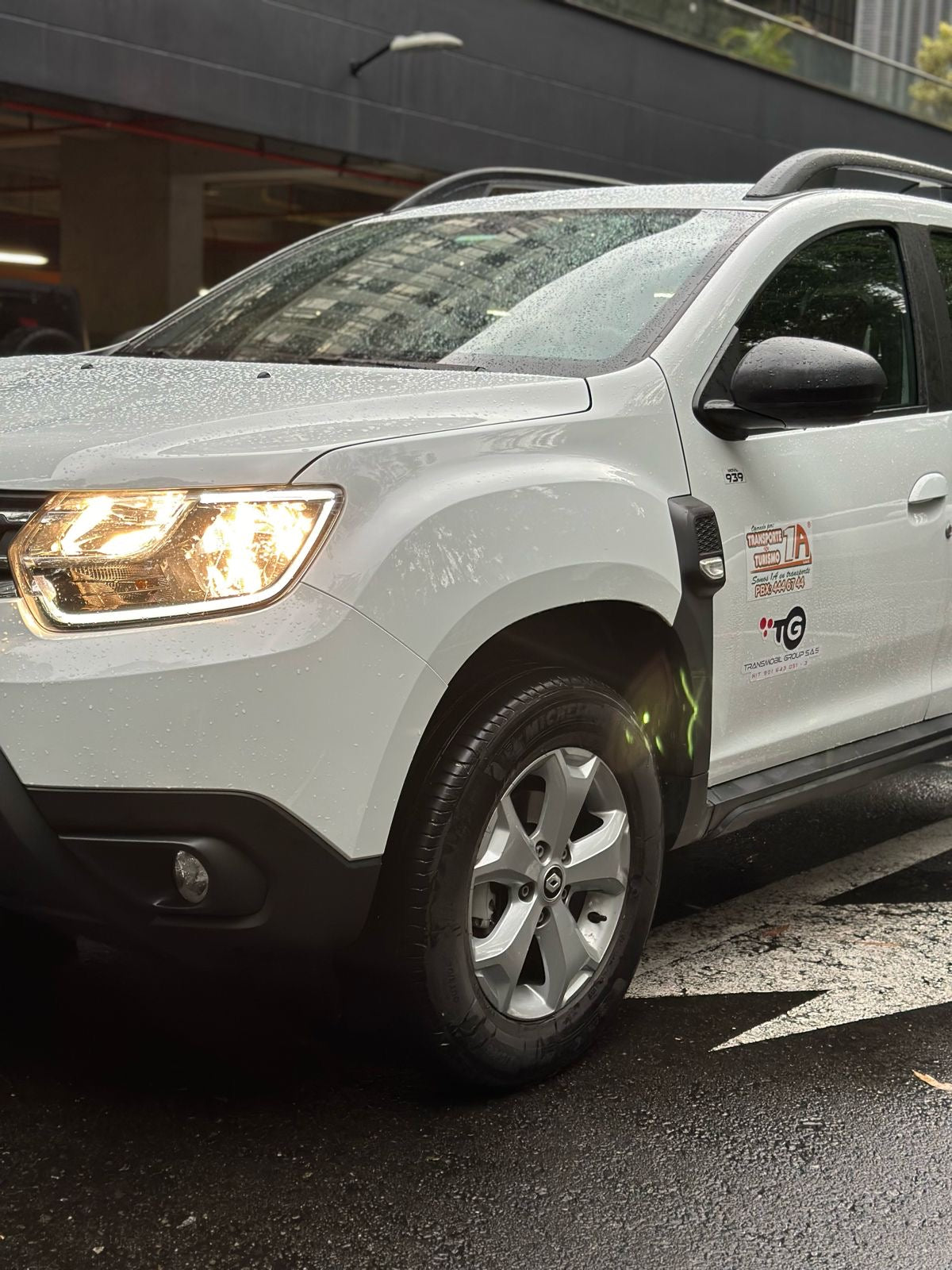 2024 RENAULT DUSTER 4X2 SERVICIO PÚBLICO