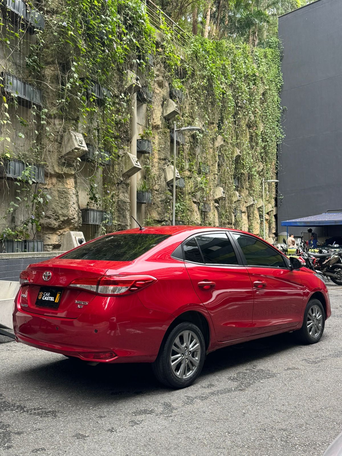 2022 - TOYOTA YARIS XS Sedan