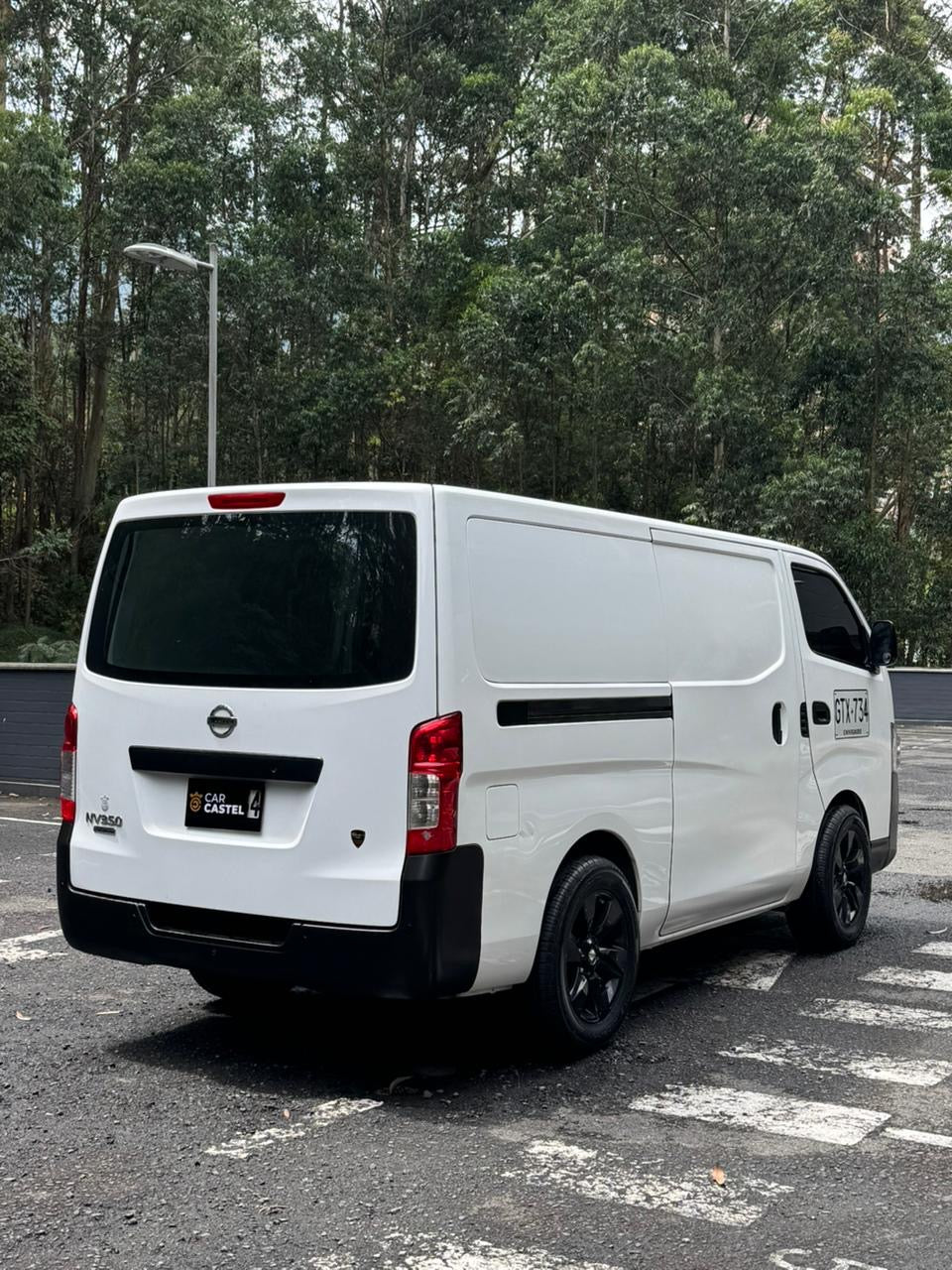 2021 - NISSAN URVAN CARGO