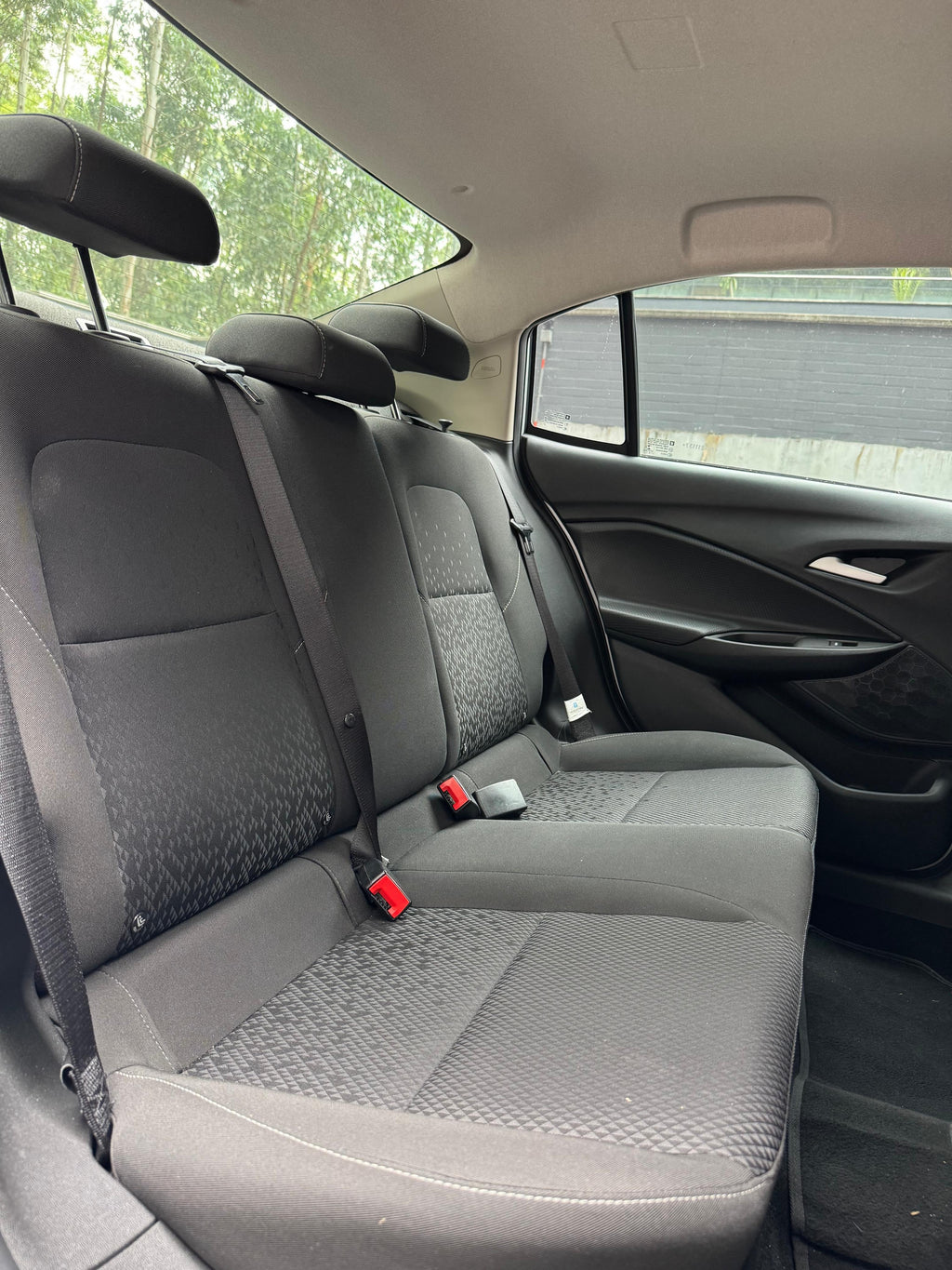 2021 - CHEVROLET ONIX LTZ SEDÁN 1.0L AUT