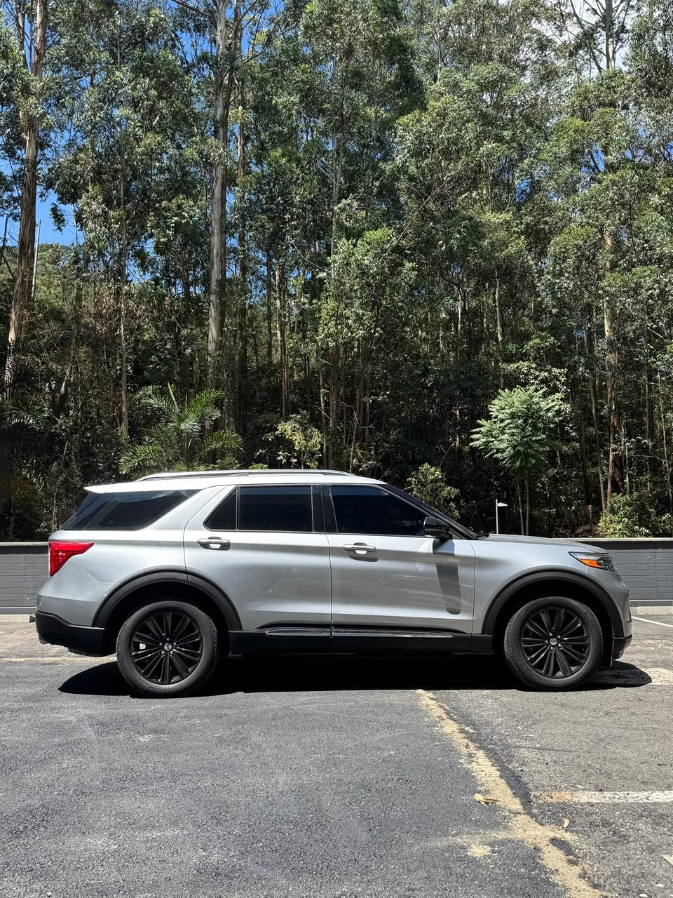 2023 - FORD EXPLORER LIMITED