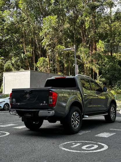 2017 - NISSAN FRONTIER LE 4x4 Diesel At