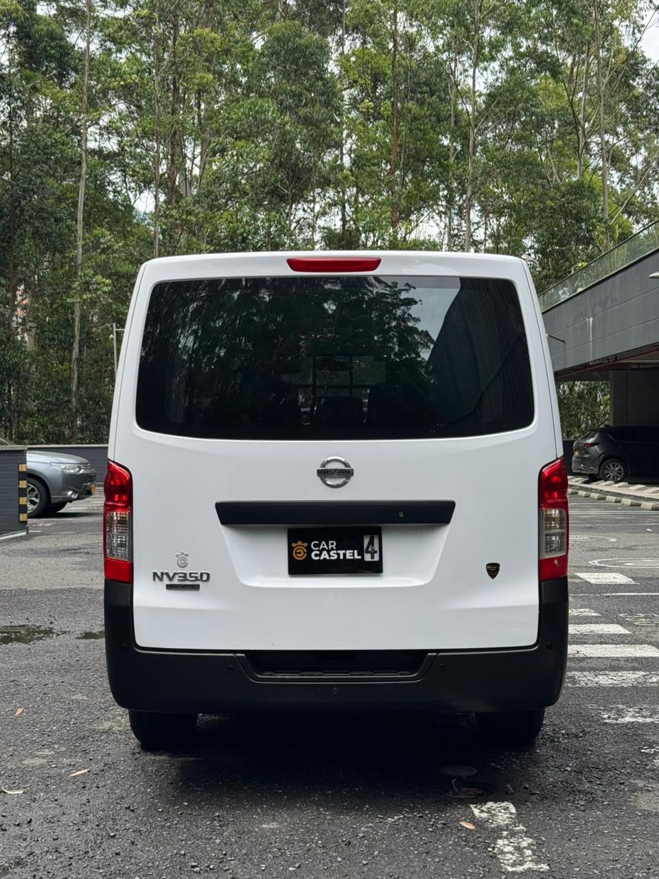 2021 - NISSAN URVAN CARGO