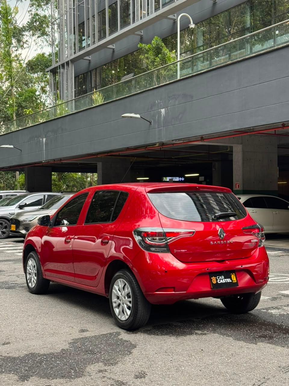 2024 -RENAULT SANDERO LIFE 1.6 MT