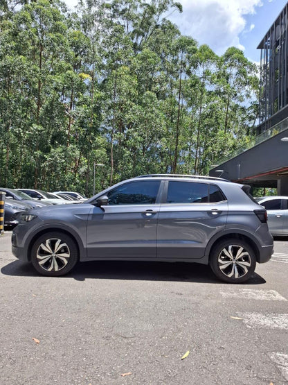 2021 - VOLSKWAGEN T-CROSS Trendline