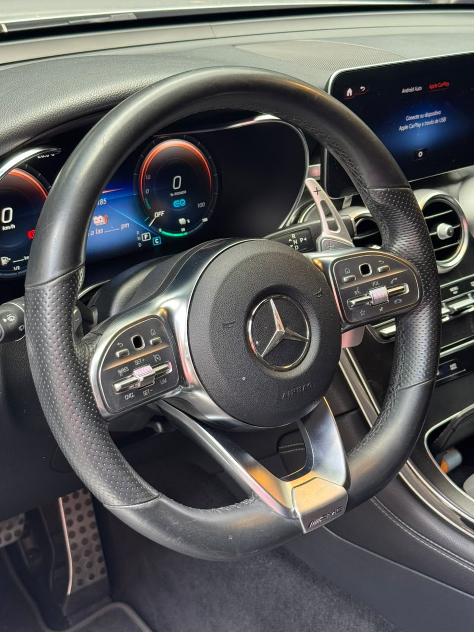 2020 - MERCEDES BENZ GLC300E 4MATIC HÍBRIDA