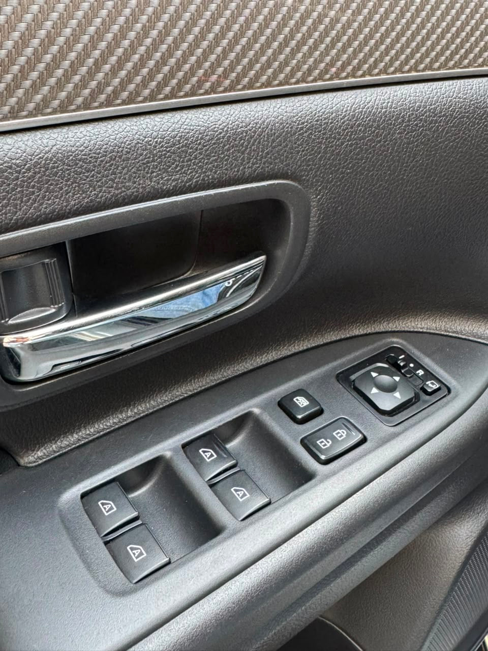 2024 - MITSUBISHI OUTLANDER Kaiteki 2,4L - 4x4