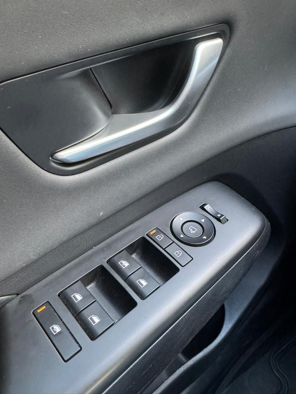 2026 - HYUNDAI KONA PREMIUM HIBRIDA AT 4x2