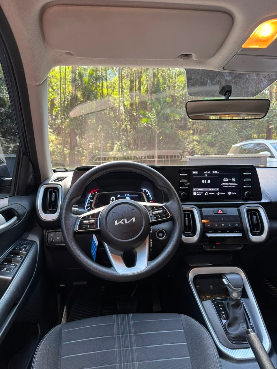 2025 - KIA SONET VIBRANT