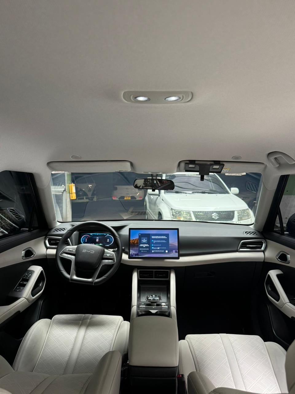 2026 - BYD YUAN UP LUX EV