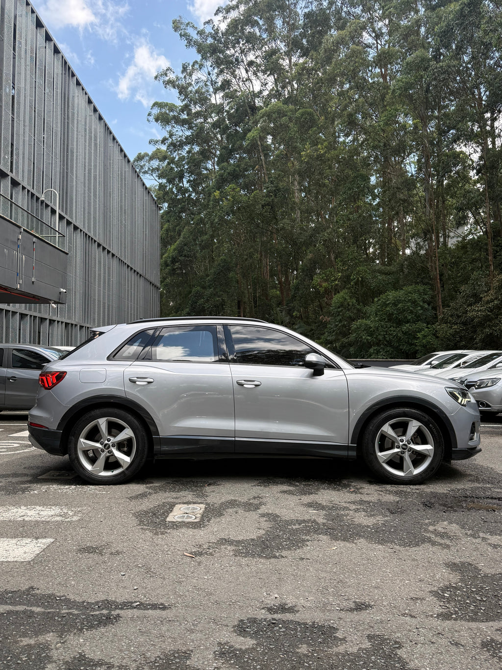 2021 - -AUDI Q3 TFSI Sportline Blindada