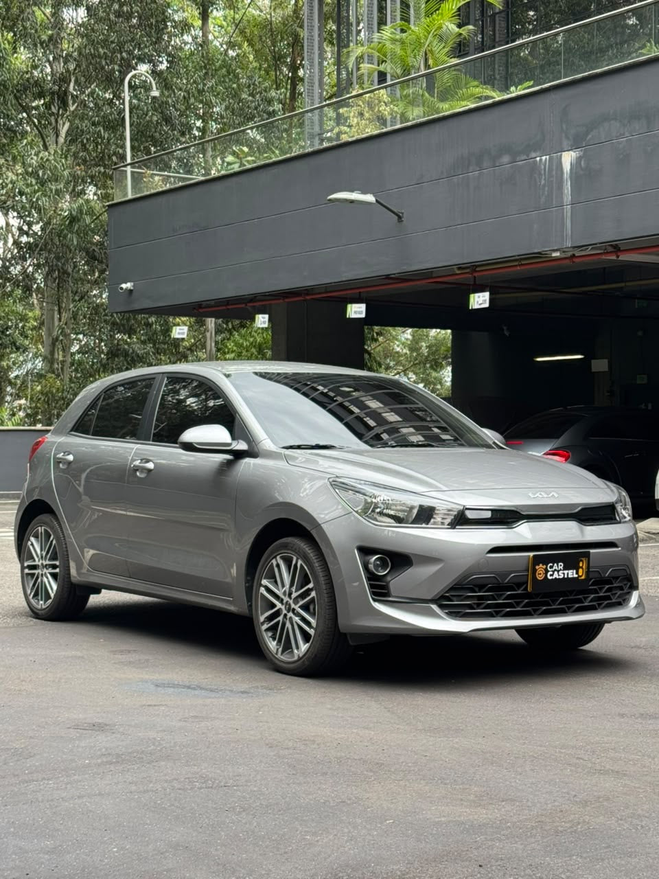 2024 - KIA RIO VIBRANT HB 1.4L