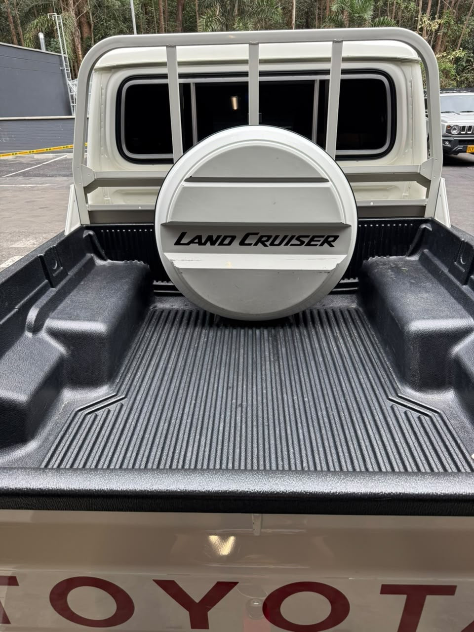 2024 -TOYOTA LAND CRUISER 79 DC 4x4
