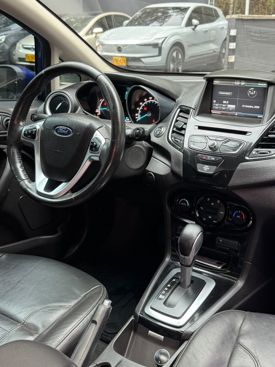 2015 - FORD FIESTA TITANIUM AUT 1.6L