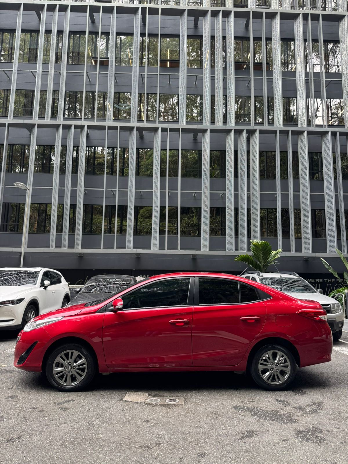 2022 - TOYOTA YARIS XS Sedan