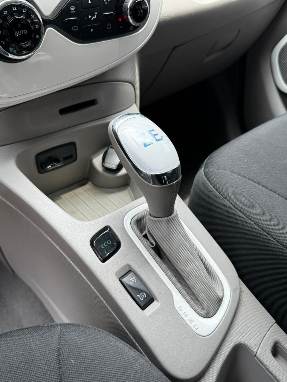 2020 - RENAULT ZOE ULTIMATE/INTENS