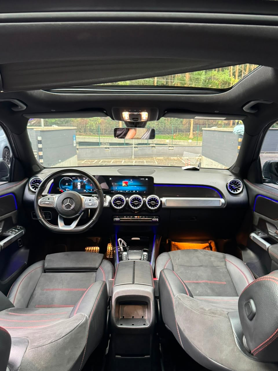 2023 - MERCEDES BENZ GLB200