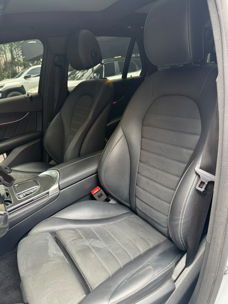 2020 - MERCEDES BENZ GLC300E 4MATIC HÍBRIDA