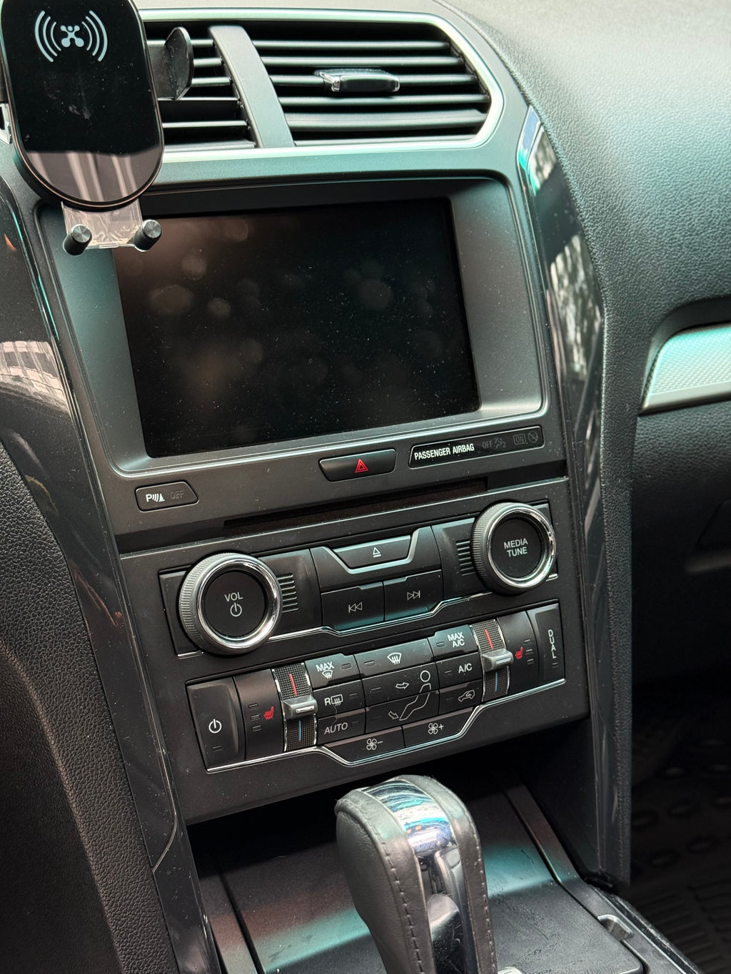 2016 - FORD EXPLORER XLT