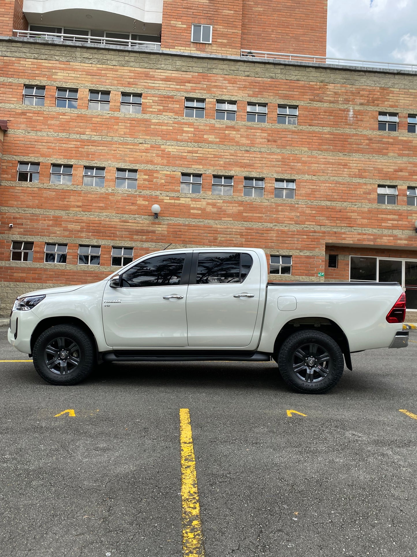 2022 - TOYOTA HILUX SRX 4.0 4X4