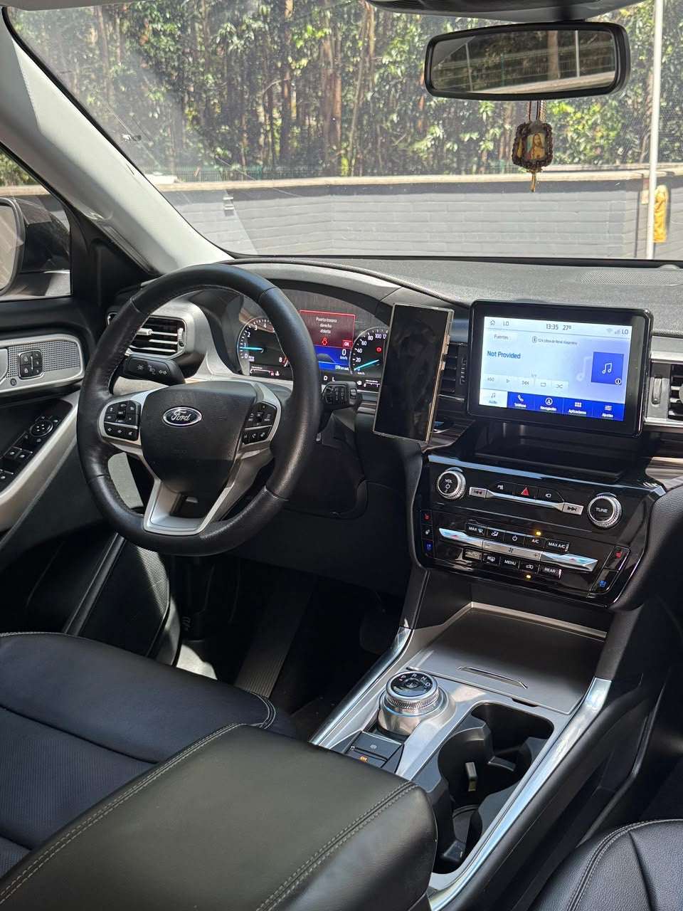 2023 - FORD EXPLORER LIMITED