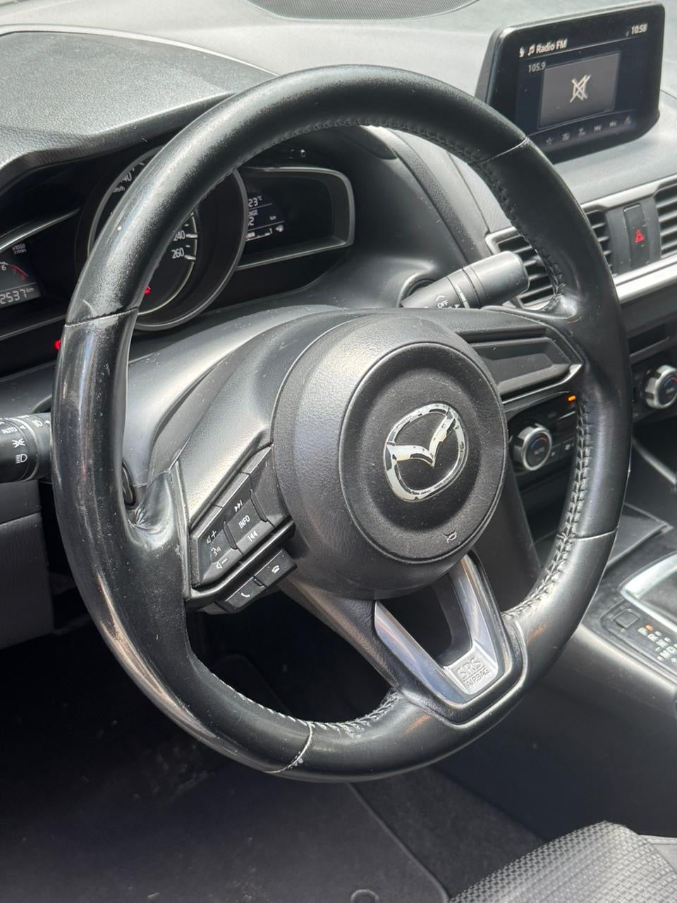 2018 - MAZDA 3 TOURING SEDAN 2.0L