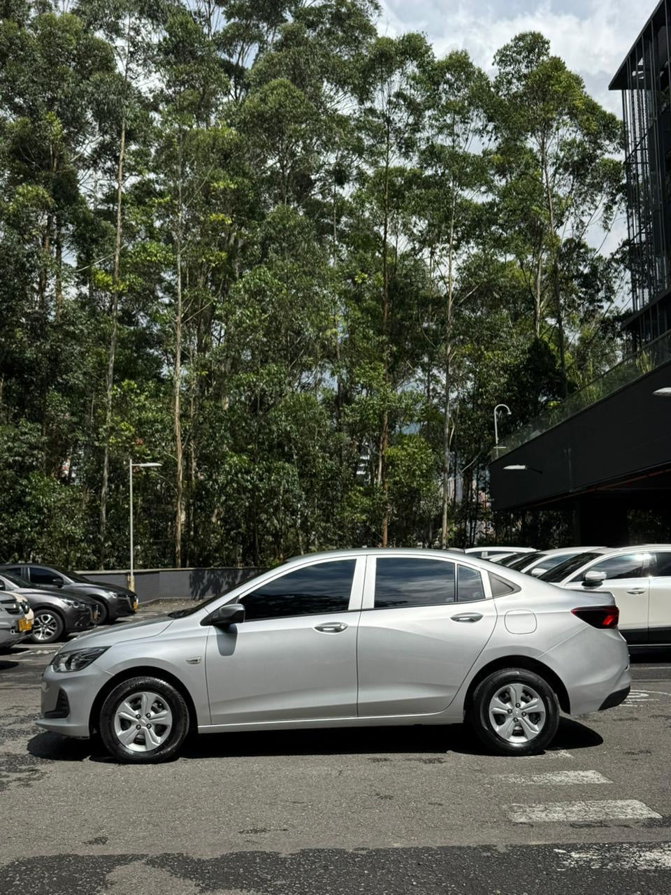 2023 - CHEVROLET ONIX LT AT