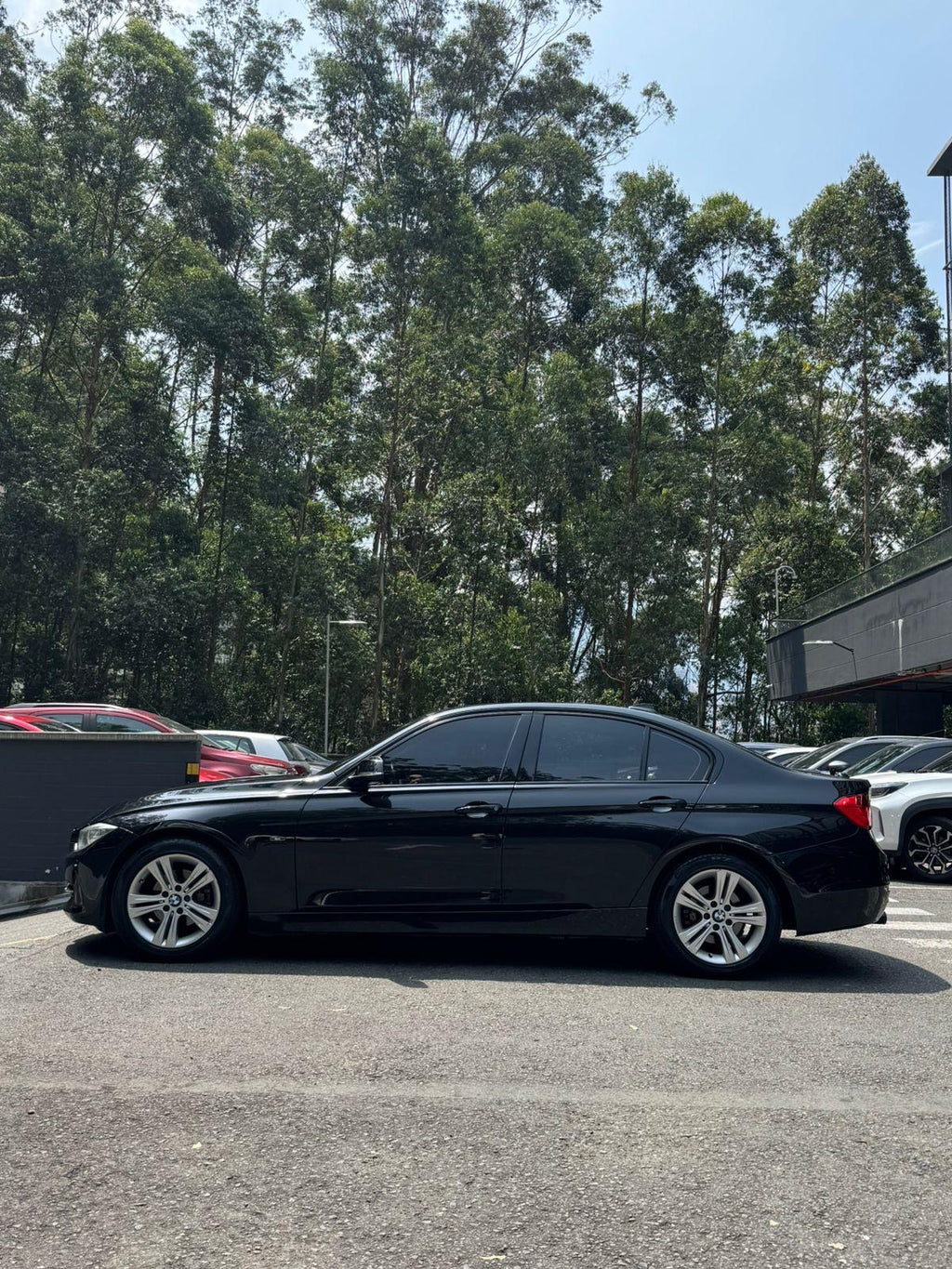 2014 - - BMW 316i Standard Turbo Sedan