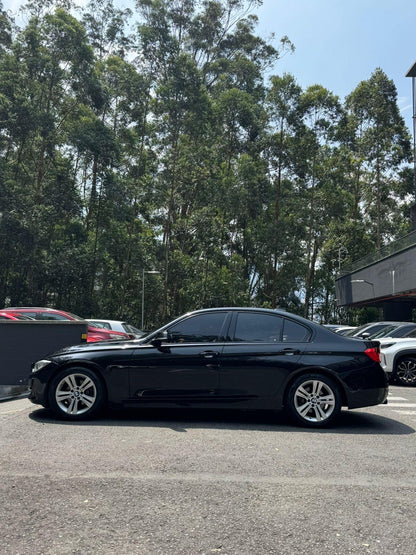 2014 - - BMW 316i Standard Turbo Sedan