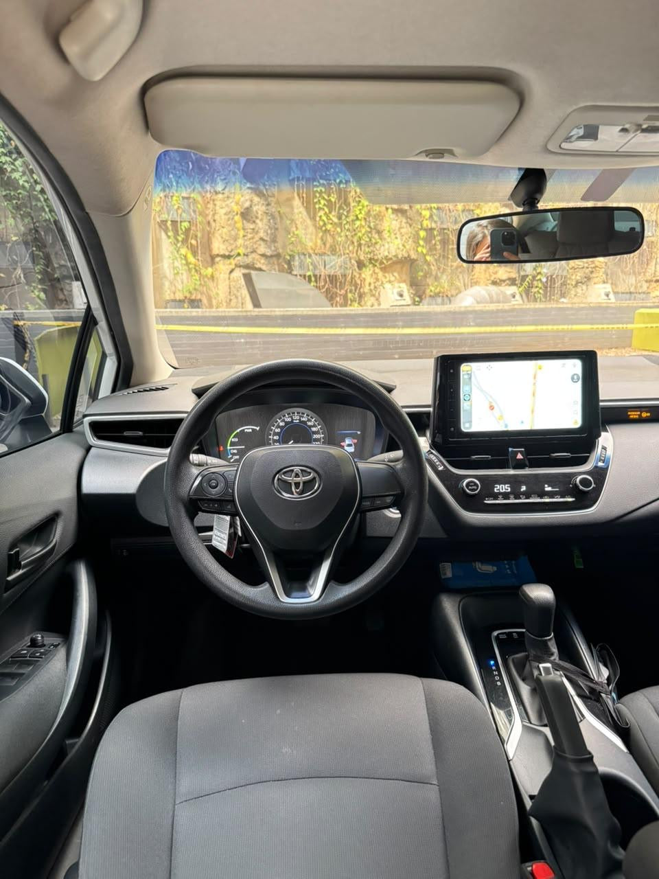 2023 -TOYOTA COROLLA XLi HIBRIDO