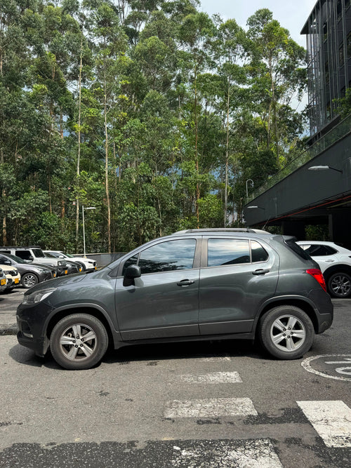 2018 - -CHEVROLET TRACKER LS MT 1.8L