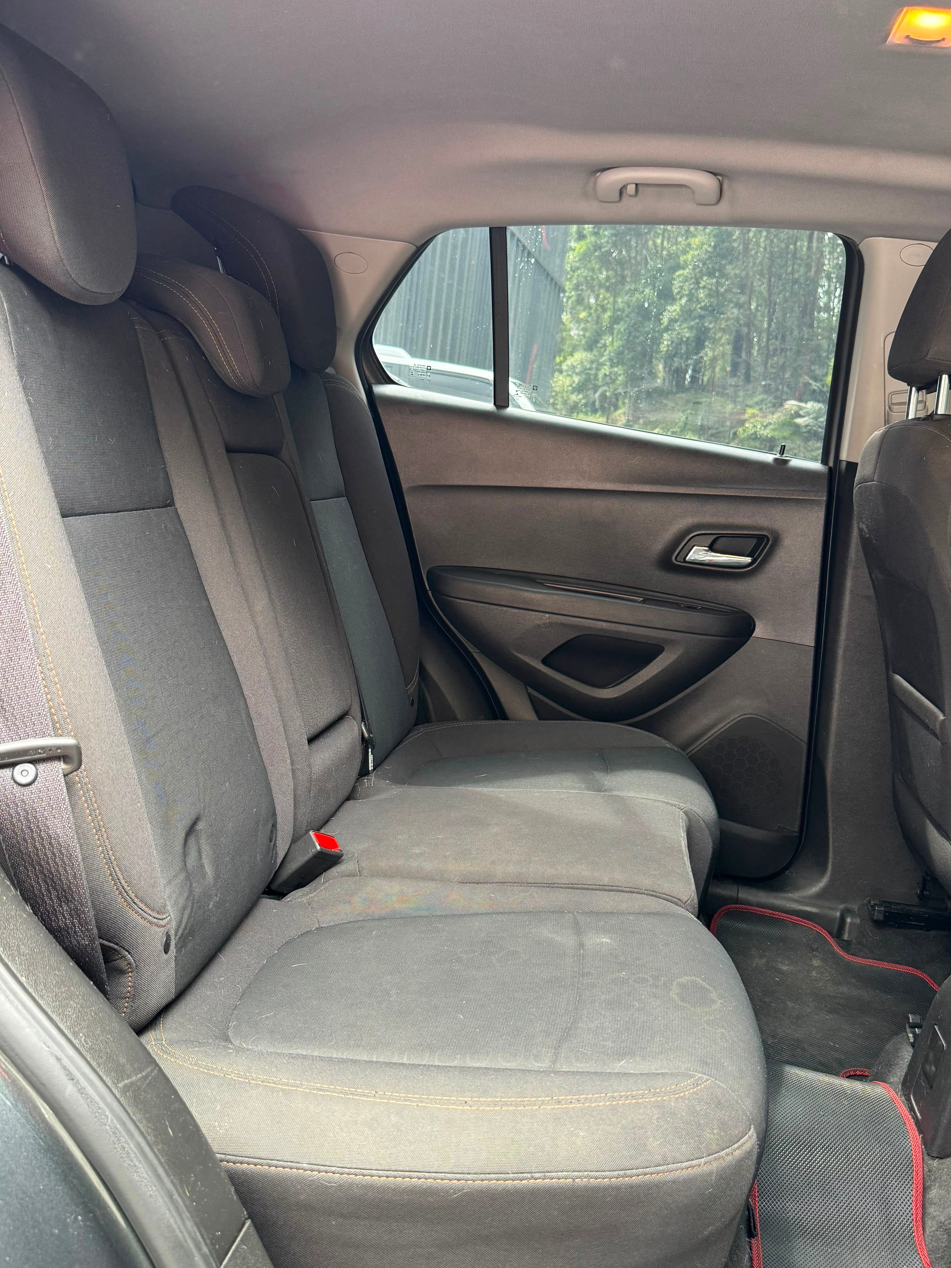 2018 - -CHEVROLET TRACKER LS MT 1.8L