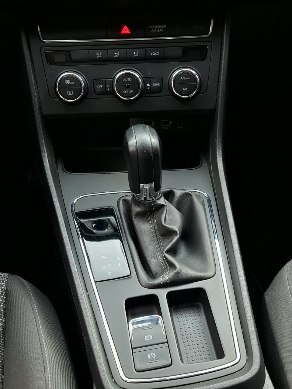 2020 - SEAT LEON STYLE PLUS 1.6 AT