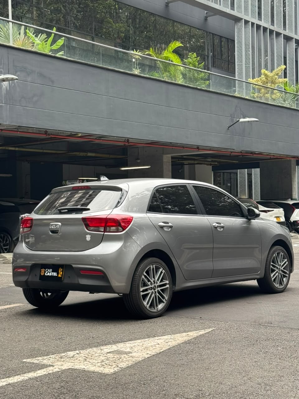 2024 - KIA RIO VIBRANT HB 1.4L