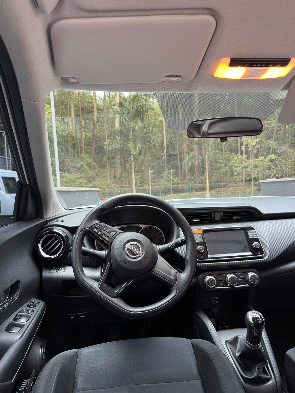 2024 - NISSAN KICKS SENSE MT