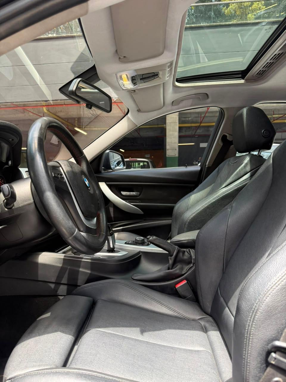 2014 - BMW 316i Standard Turbo Sedan