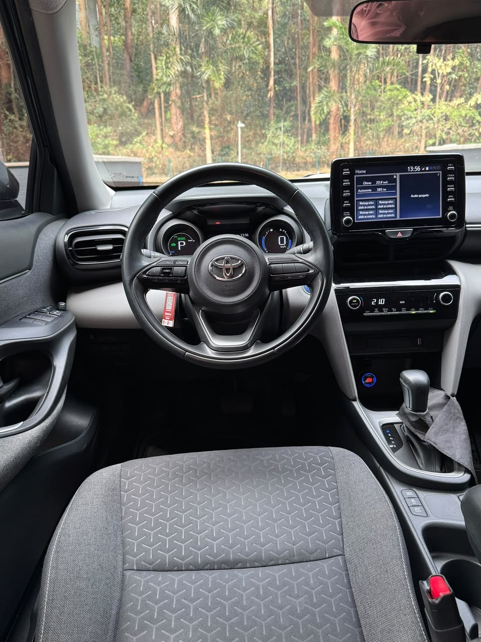2022 - TOYOTA YARIS CROSS XS
