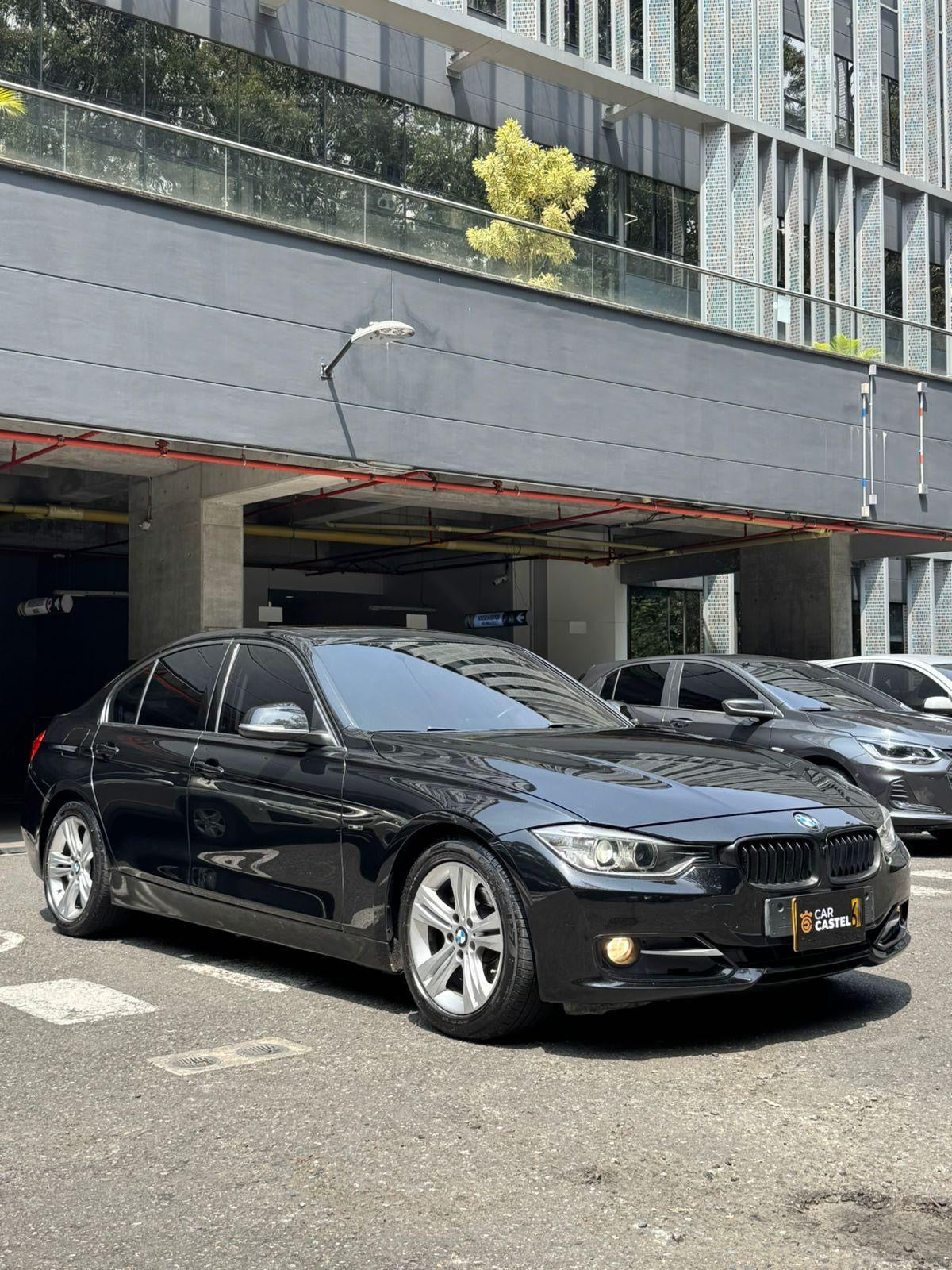 2014 - - BMW 316i Standard Turbo Sedan