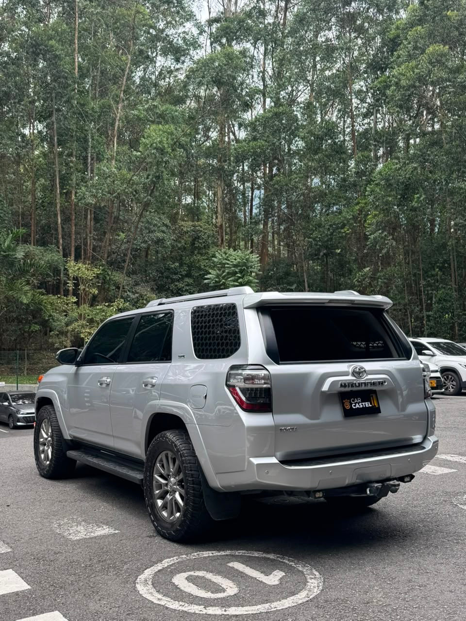 2021 - TOYOTA 4 RUNNER SR5 4.0L