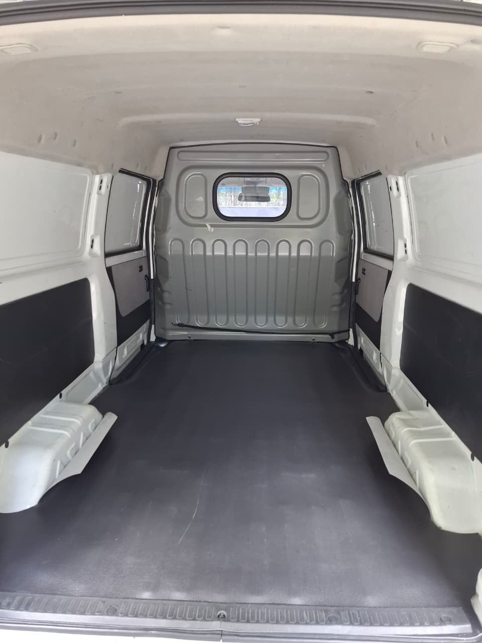 2023 - VAN CARGO SHINERAY X30