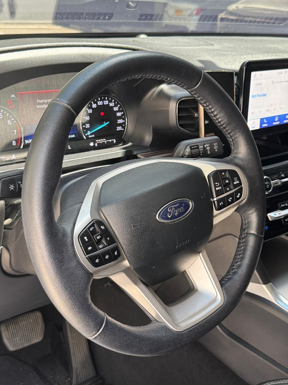 2023 - FORD EXPLORER LIMITED